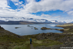 Kap Hólmanes am Fjord Reyðarfjörður