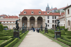 Valdstejnský palác